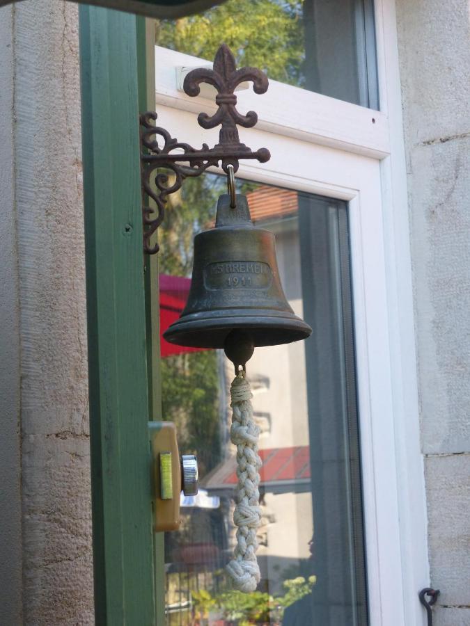 Bed and Breakfast CHEZ d'eau à Marigny-le-Cahouet Extérieur photo